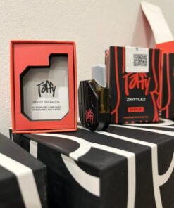 Taffy 2G Disposable Zkittlez flavor features diamond-infused live resin oil, sweet candy terpenes, smooth vapor, and long-lasting 2-gram potency. Rechargeable THC disposable built for balanced effects.