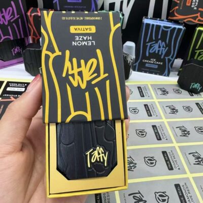 Taffy 2G Disposable Lemon Haze flavor delivers diamond-infused live resin potency, bright citrus terpenes, smooth vapor, and long-lasting 2-gram performance. Rechargeable THC disposable built for uplifting effects.